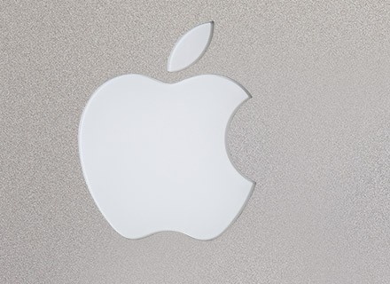 Apple Card: Does the company really want to compete with banks?