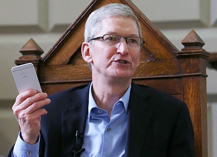 IFM_Apple CEO Tim Cook