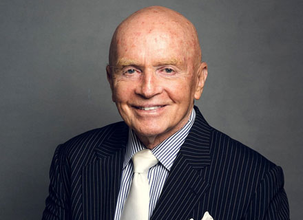 IFM_Billionaire Investor Mark Mobius